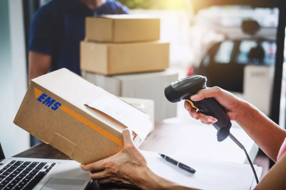 如何郵寄物品到英國(guó)(寄送物品到英國(guó)的方法和步驟)