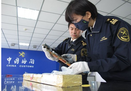 買的東西被海關扣了怎么辦-解決方法與經(jīng)驗分享